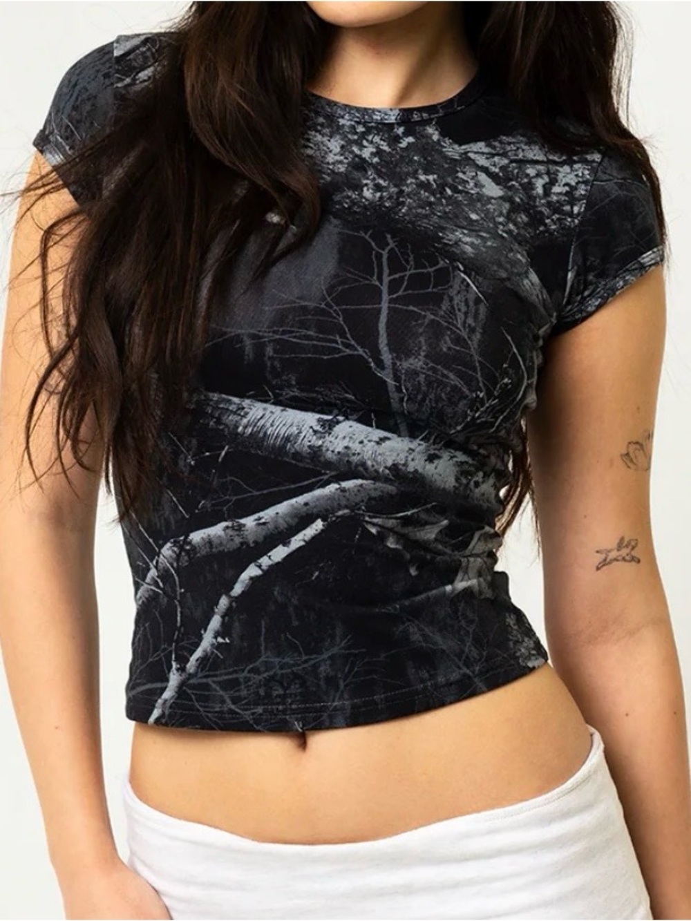 Realtree Black & Gray Tree-Print Fitted Crop Top